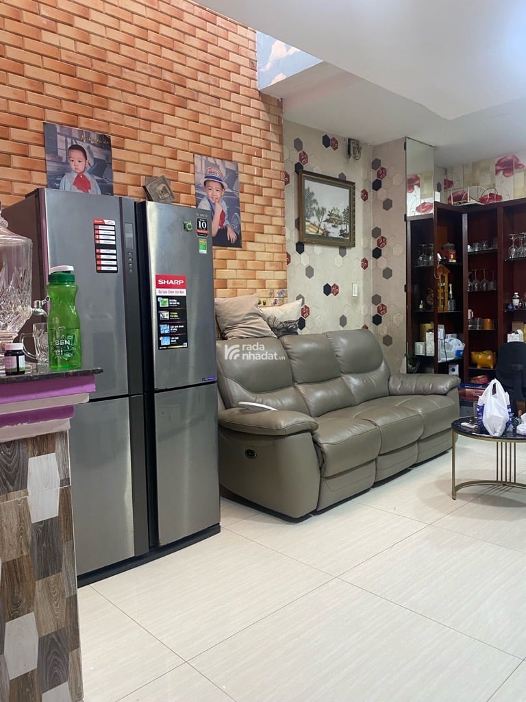 NHÀ 4 LẦU XE HƠI NGỦ TRONG NHÀ - NGUYỄN VĂN LINH BÌNH THUẬN QUẬN 7-DT: 4.5*20m- 14 tỷ 