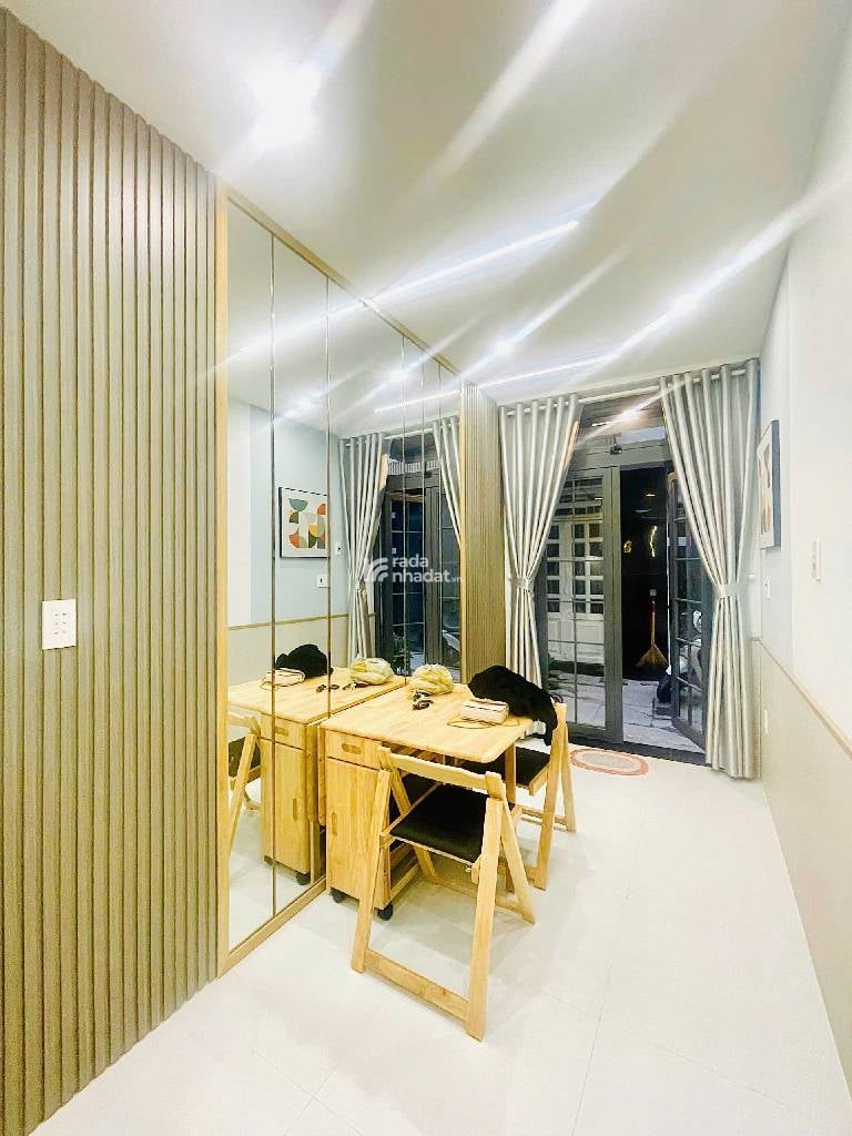 HẺM XE HƠI SÁT NHÀ, LẠC LONG QUÂN, TÂN BÌNH, 3 TẦNG CÓ KC Ở NGAY. GIẢM 350TR CHỈ CÒN 3T TL 