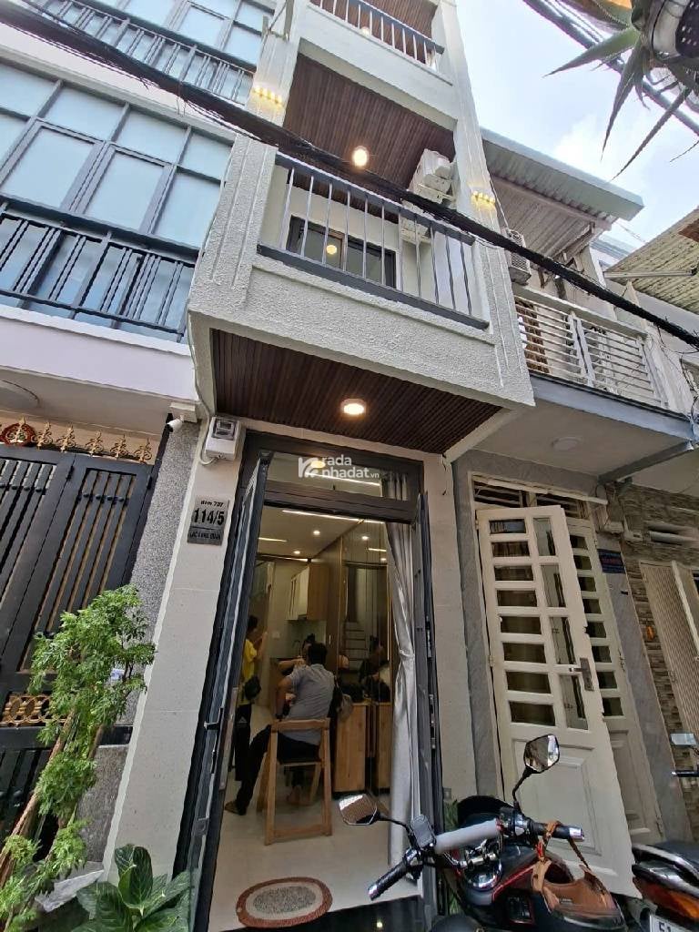 HẺM XE HƠI SÁT NHÀ, LẠC LONG QUÂN, TÂN BÌNH, 3 TẦNG CÓ KC Ở NGAY. GIẢM 350TR CHỈ CÒN 3T TL 