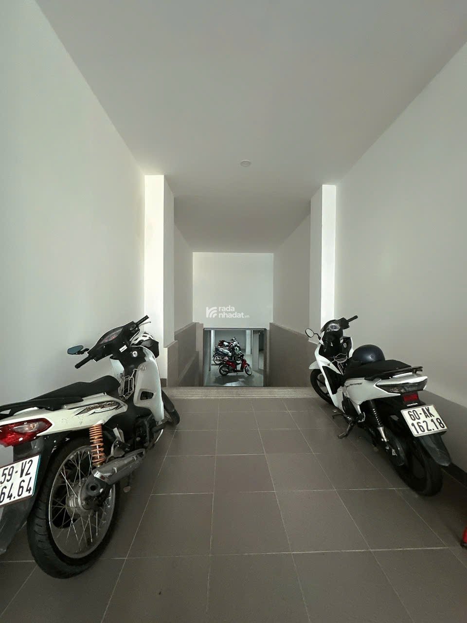 Tòa nhà CHDV 56 PN  hầm 7L T.máy 304m2 ngang 8m TN 4.2 tỷ MTKD đẹp Lê Đức Thọ 55 tỷ. 