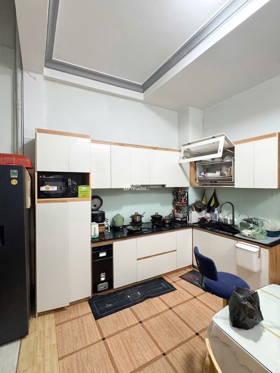 BÁN NHÀ HXH ĐẸP HÒA BÌNH TÂN PHÚ