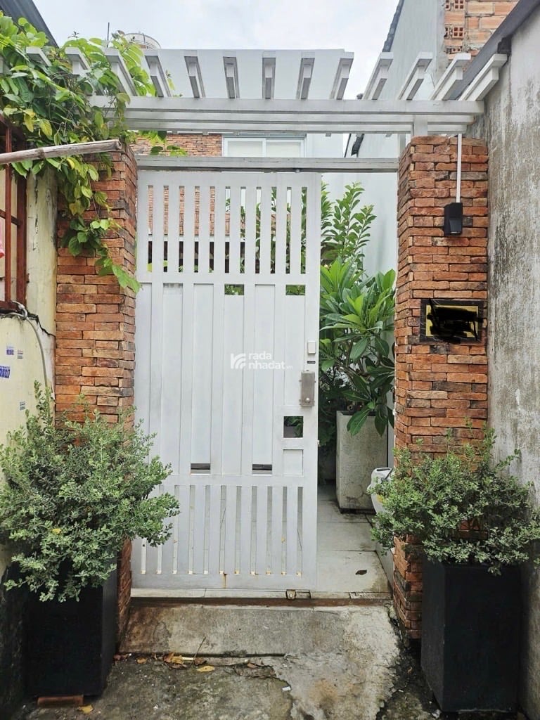  NHÀ MỚI Ở NGAY HƯƠNG LỘ 3,BHH,BÌNH TÂN.NGANG LỚN 12M X 17M,2 TẦNG, CÓ 6 PHÒNG CHO THUÊ