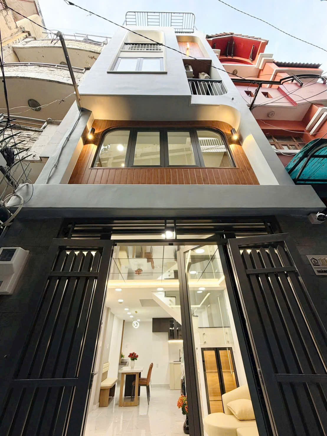 Hạ giá còn 4 tỷ 650 nhà 45m2 đường Phùng Văn Cung, P7, Phú Nhuận. Xây 5 tầng, hẻm 5m