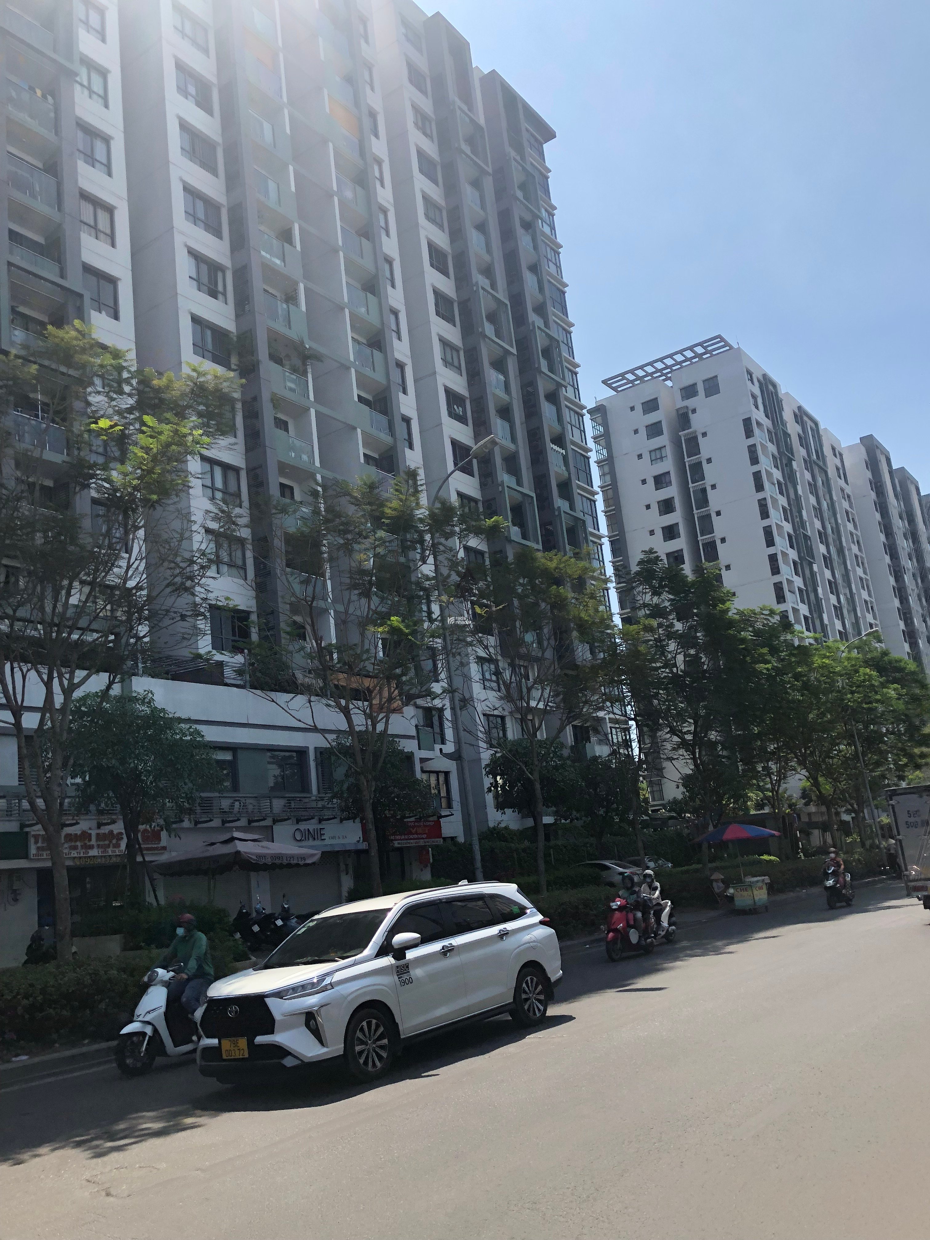 BÁN NHÀ AN LẠC AN DƯƠNG VƯƠNG 75M2 NGANG LỚN 5M DÒNG TIỀN 8TR/TH NHIK 6 TỶ