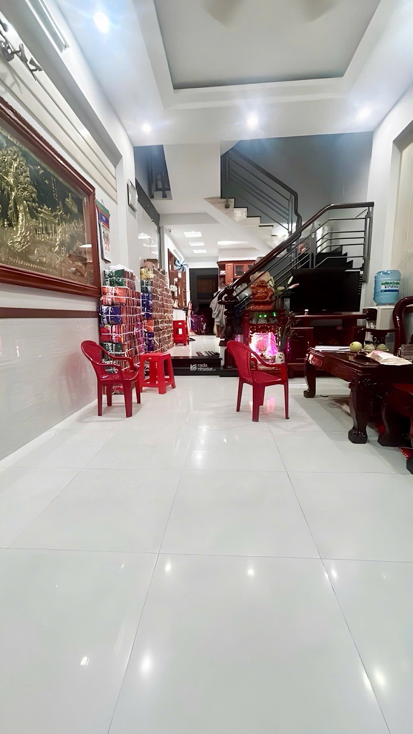 Giảm Mạnh 300trĐường 8m - Nhà Đúc 4 Tầng - DT: 4x21 (84m2) - Cạnh Vườn Lài -- chỉ 9ty x