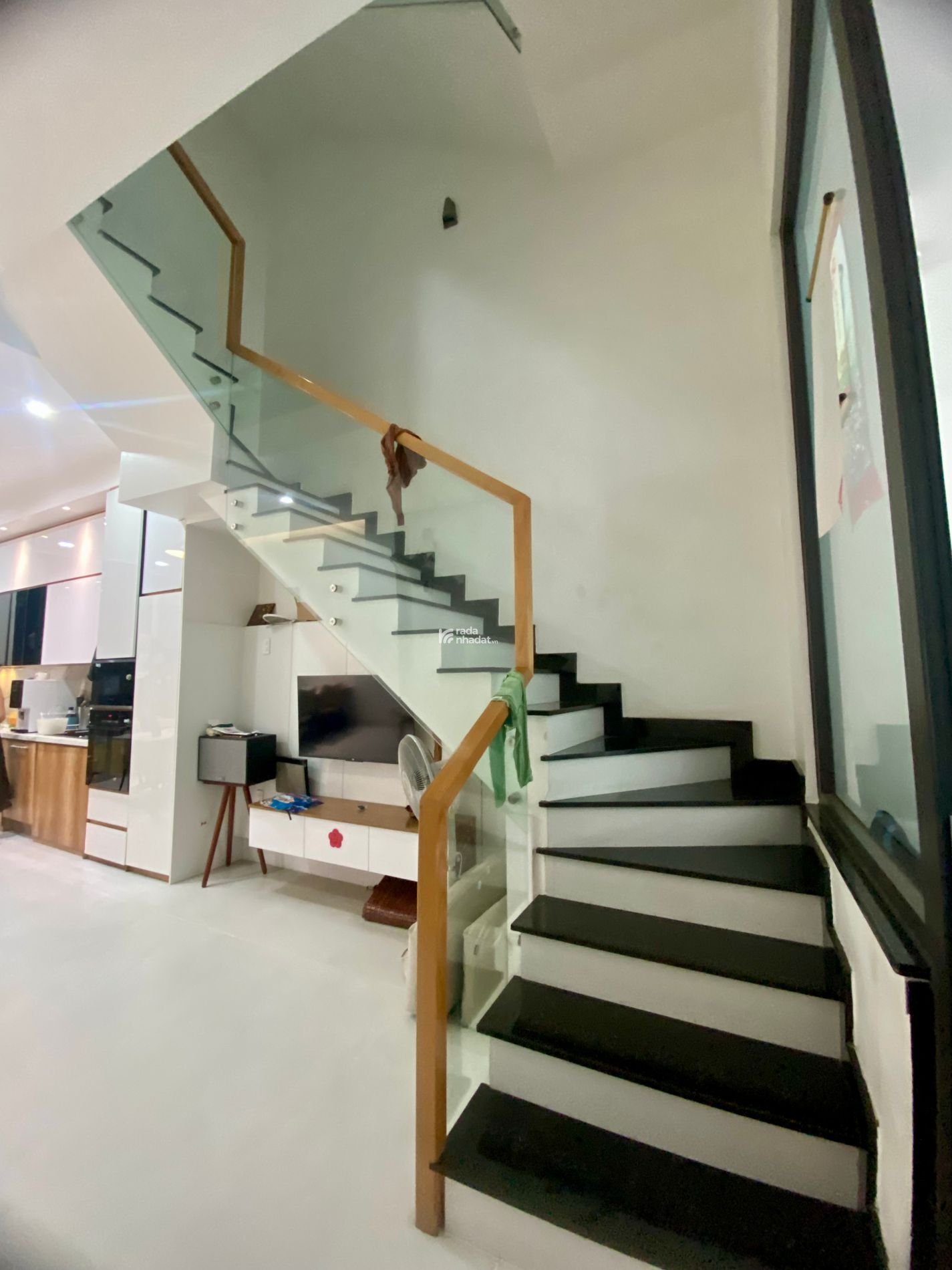 Bán nhà HXH 4 tầng, 74m2, gần AEON Tân Phú, full nội thất, chỉ 8.8 tỷ TL