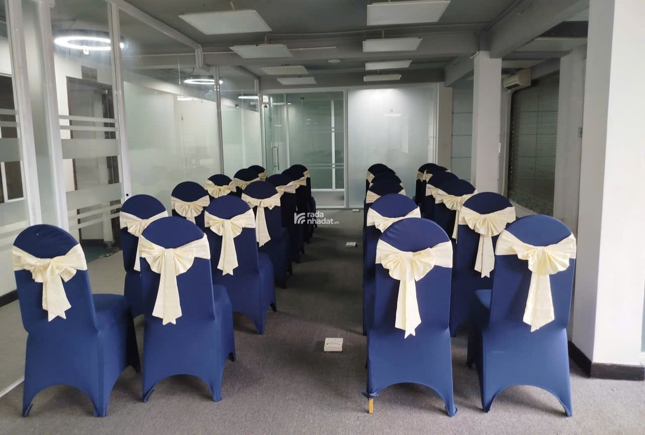 TIÊU ĐIỂM SÀI GÒN: VĂN PHÒNG HẠNG SANG - NGUYÊN TẦNG 8 ĐỘC LẬP TẠI QUẬN 3!