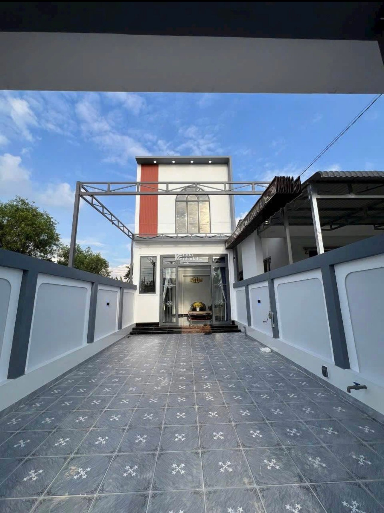 CHÍNH CHỦ BÁN NHÀ MT ĐINH ĐỨC THIỆN CẦN ĐƯỚC LONG AN  90M2 2 TỶ8 SHR