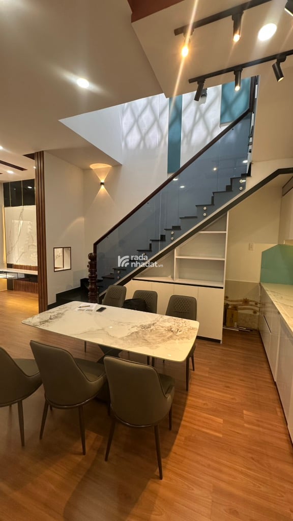 NHÀ MỚI - NGUYỄN THỊ KIỂU - HẺM Ô TÔ - FULL NỘI THẤT, DIỆN TÍCH 5.14M X 19M, CHỈ 6.7 TỶ