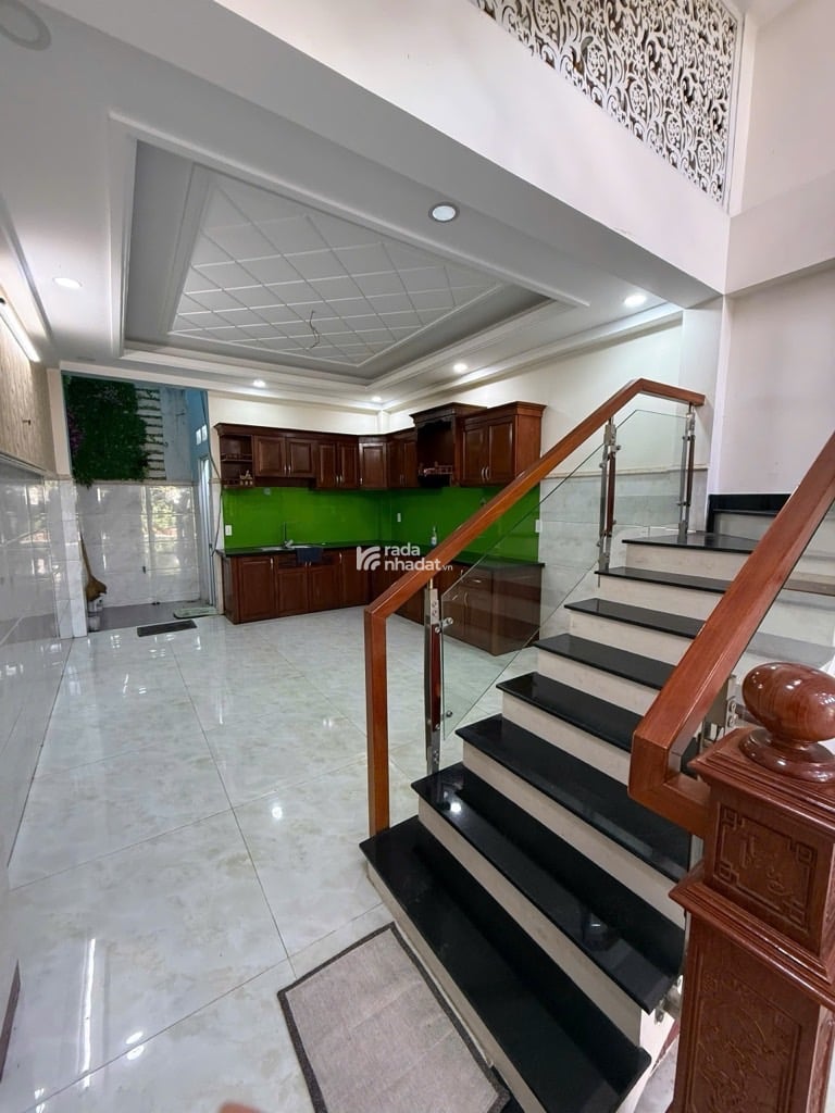 NHÀ ĐẸP LÂM THỊ HỐ GẦN NGUYỄN ẢNH THỦ - DIỆN TÍCH 68m2- HẺM 5M - 3 TẦNG - P.TÂN CHÁNH HIỆP CHỈ 5.9T