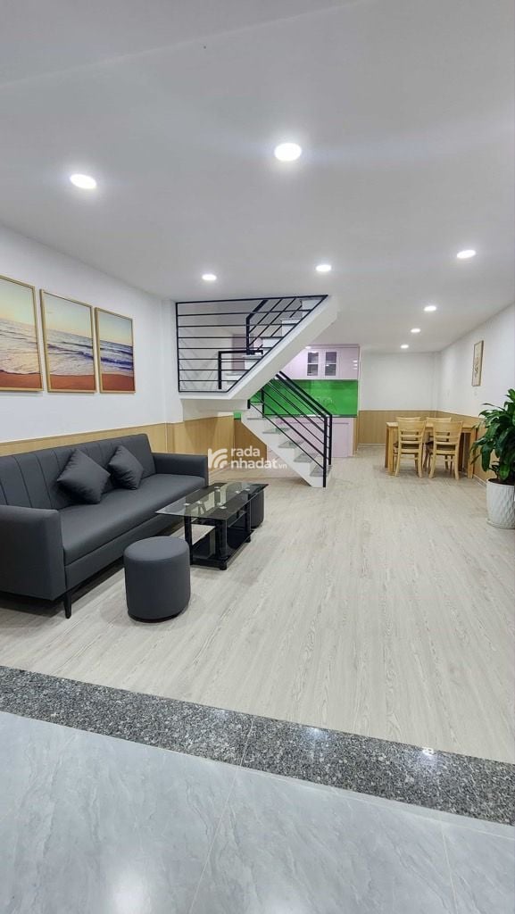 HẺM Ô TÔ, CHIẾN LƯỢC, SÁT TÊN LỬA, 40M2, 4x10M, 4.95 TỶ