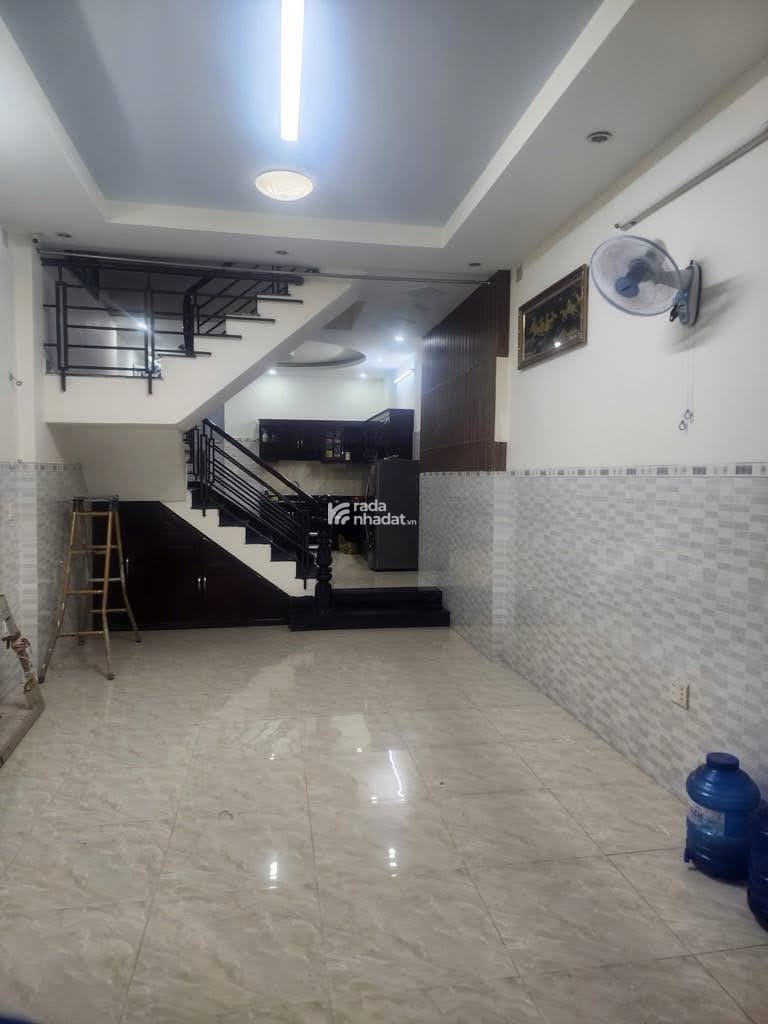 Bán nhà 3 tầng hẻm xe hơi Phan Văn Trị Gò Vấp, ngay Emart, 50m, chỉ 7.8 tỷ TL