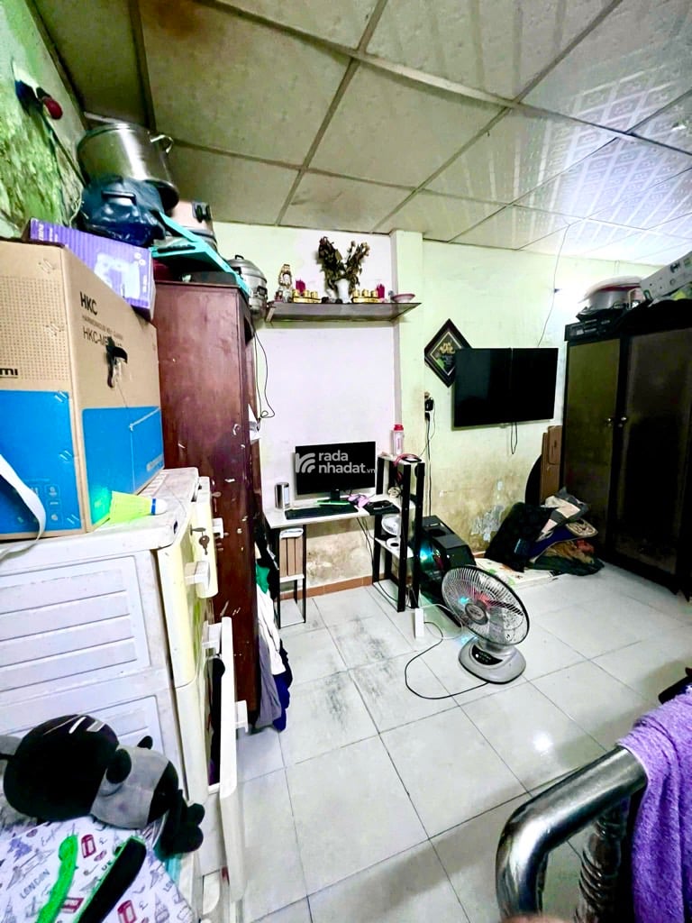 BÁN NHÀ BÀ HOM 20M2 2 TẦNG 2PN 2.X TỶ SÁT KHU ẨM THỰC PHÚ LÂM B
