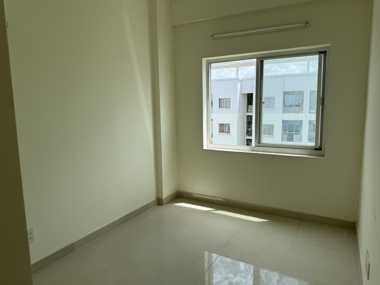 CĂN HỘ TP.HCM -2PN2WC - ĐÃ CÓ SỔ - 20P TỚI HÀNG XANH CHỈ 1,6 TỶ