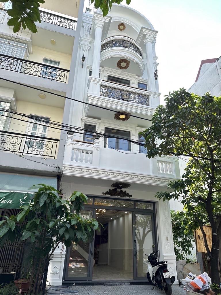 MẶT TIỀN KINH DOANH ĐỈNH - ĐƯỜNG XE HƠI 12M CÓ LỀ 3M- DT: 5x14 (70m2) - NHÀ 4 TẦNG - NGAY KHU BIỆT 