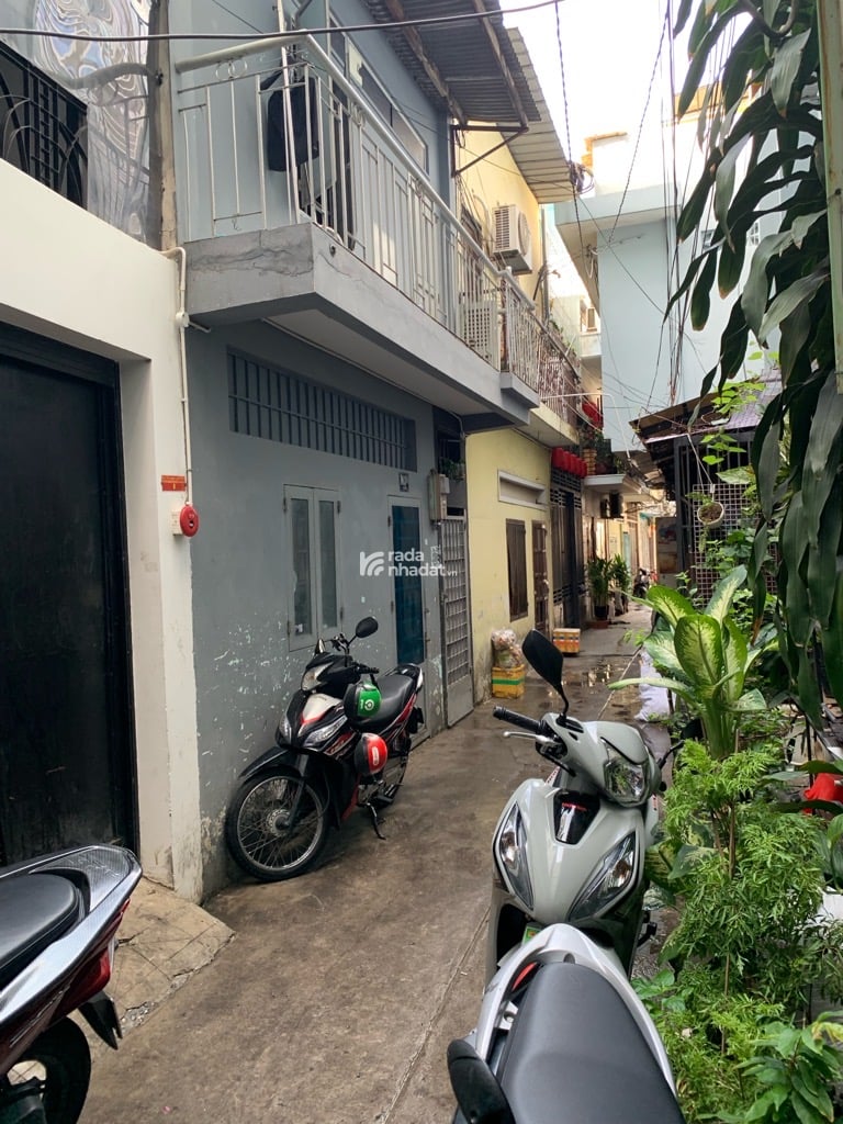 Nhà 4 tầng, nở hậu, trung tâm Phú Nhuận!
