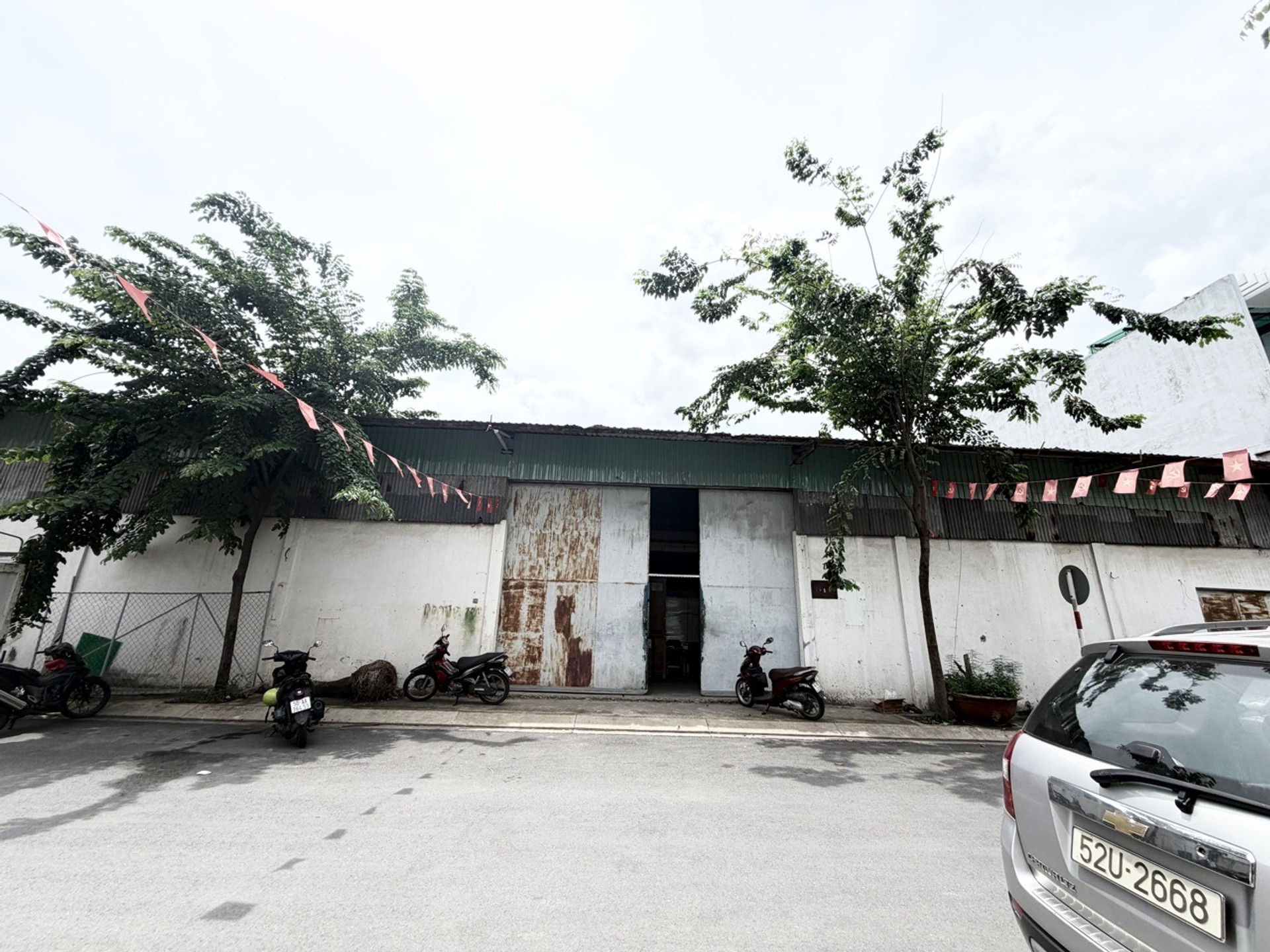 HẺM XE HƠI NƠ TRANG LONG, BÌNH THẠNH, 400M2 LÀM NHÀ XƯỞNG. GIẢM 650TR CHỈ 35T 