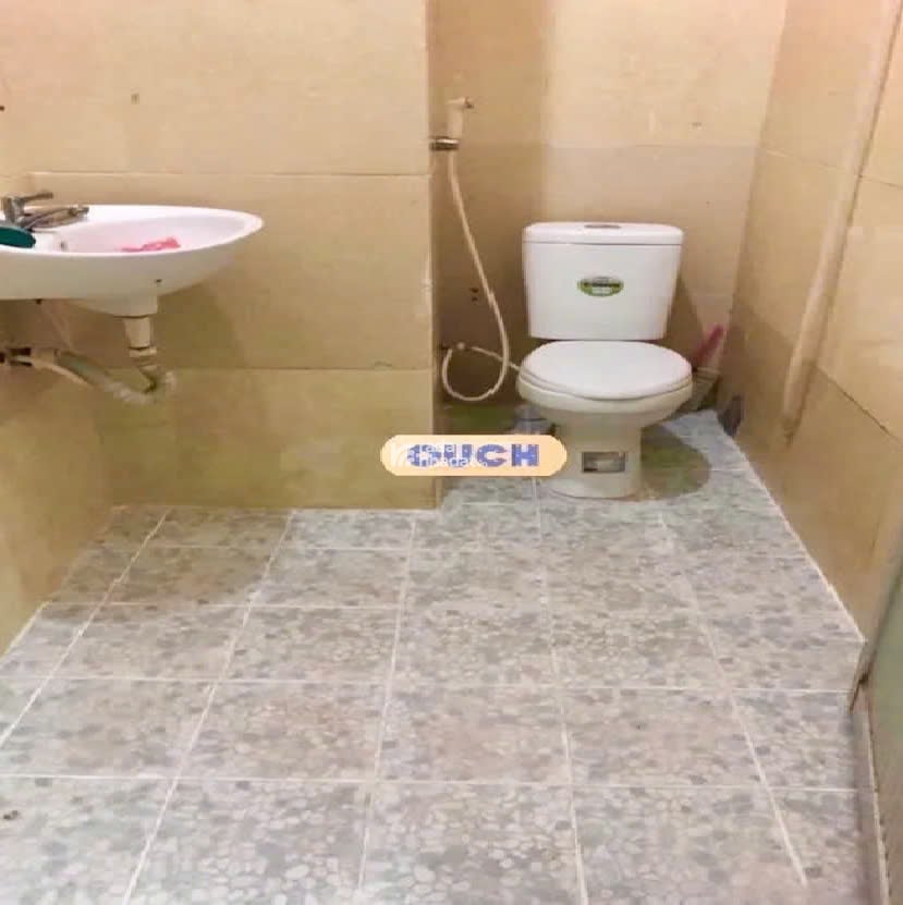 Bán nhà Quận Tân Bình - Lạc Long Quân -  6.9 x 21 m - Cho thuê 480 tr - 3 Tầng - 9.5 tỷ