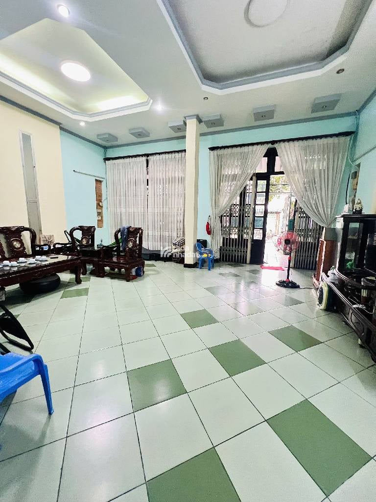 NGANG 8M- MẶT TIỀN KHU BÀN CỜ- ĐƯỜNG 13M - VỈA HÈ RỘNG- NHÀ KIÊN CỐ - 5 TẦNG