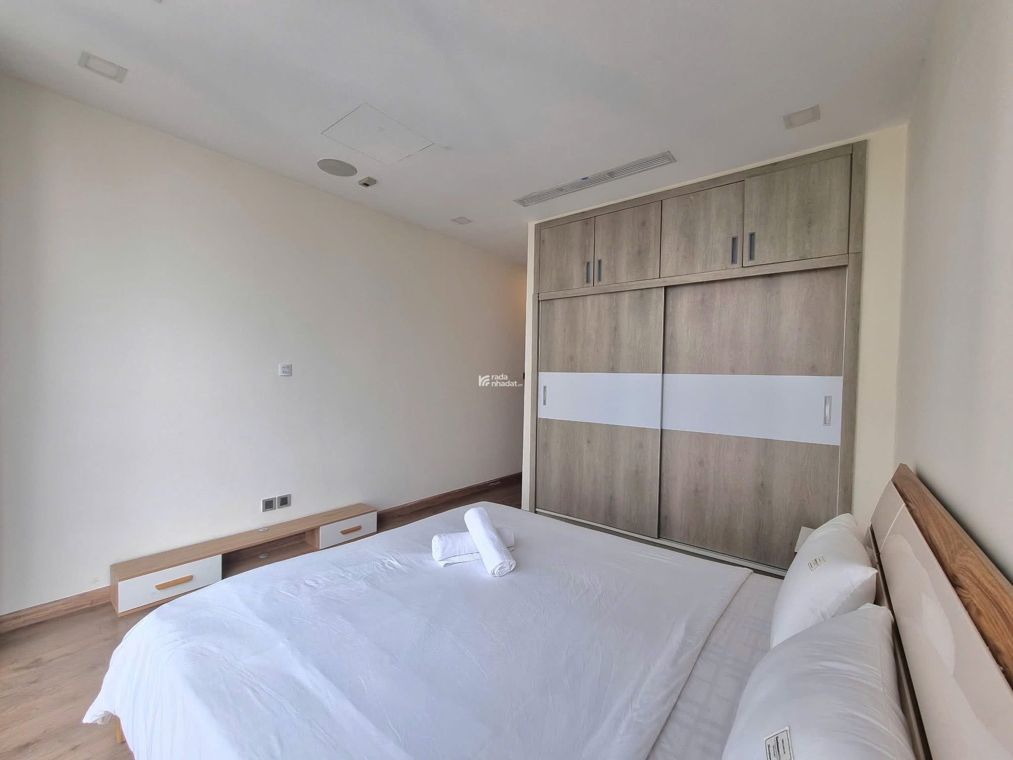 CHỦ GỬI CẦN BÁN GẤP GẤP KHU PARK 2PN 2WC - VINHOMES TÂN CẢNG