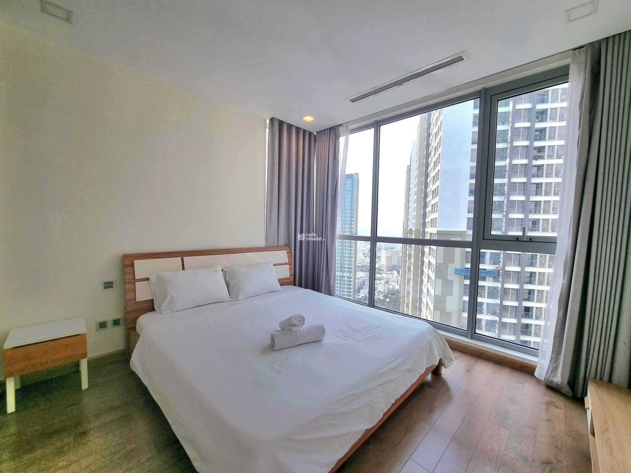 CHỦ GỬI CẦN BÁN GẤP GẤP KHU PARK 2PN 2WC - VINHOMES TÂN CẢNG