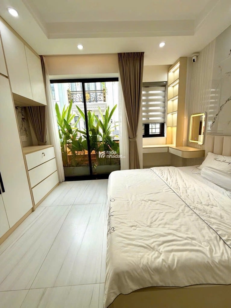 CỰC HIẾM NHÀ MỚI FULL NỘI THẤT NGAY Lê TRỌNG TẤN 4 TẦNG DT  ( 4*15) HXH CHỈ 7,6 TỶ