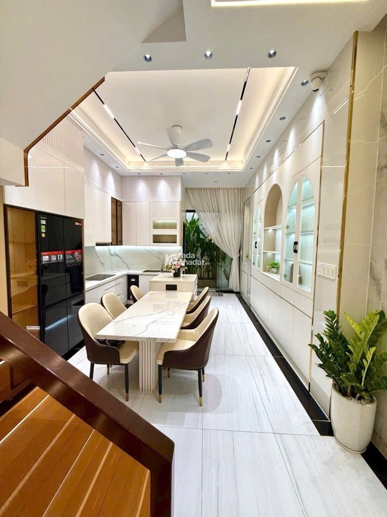 CỰC HIẾM NHÀ MỚI FULL NỘI THẤT NGAY Lê TRỌNG TẤN 4 TẦNG DT  ( 4*15) HXH CHỈ 7,6 TỶ