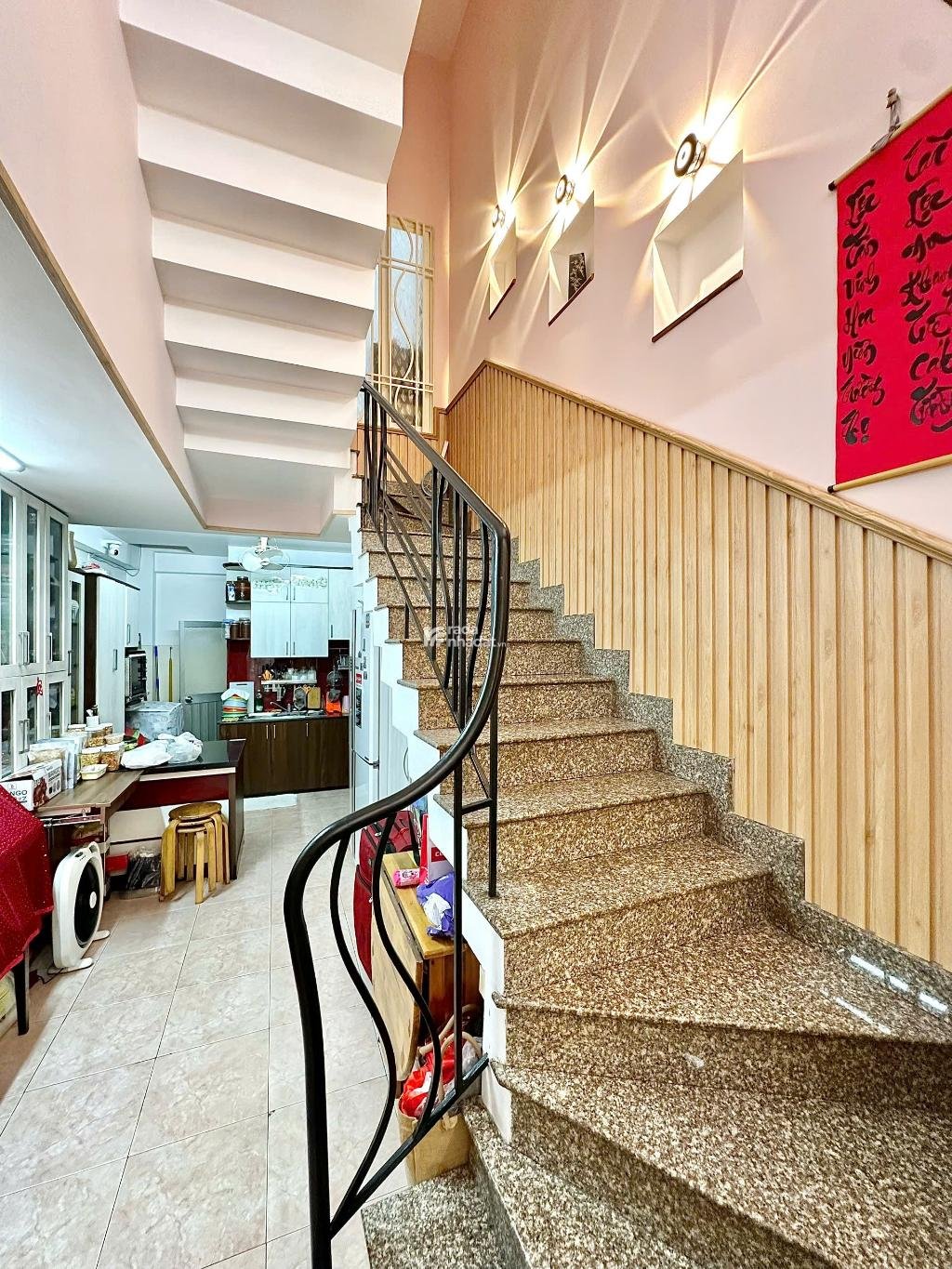 NHÀ ĐẸP THIẾT KẾ LỆCH TẦNG KO GIAN THOÁNG MÁT • 5 PN 6 WC KHÉP KÍN • TẶNG FULL NỘI THẤT • Ở  KD