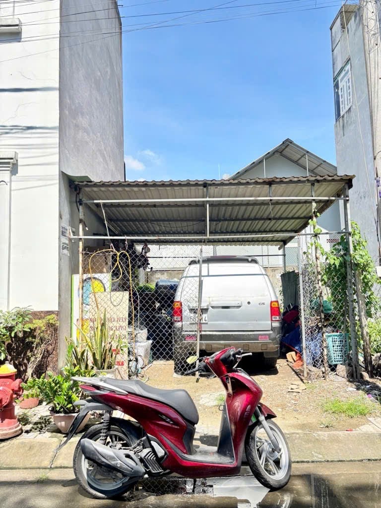 Bán Đất - Hẻm 8m Nguyễn Xiển Ngay Vinhomes Q9. Giá Chỉ 3.xx Tỷ 