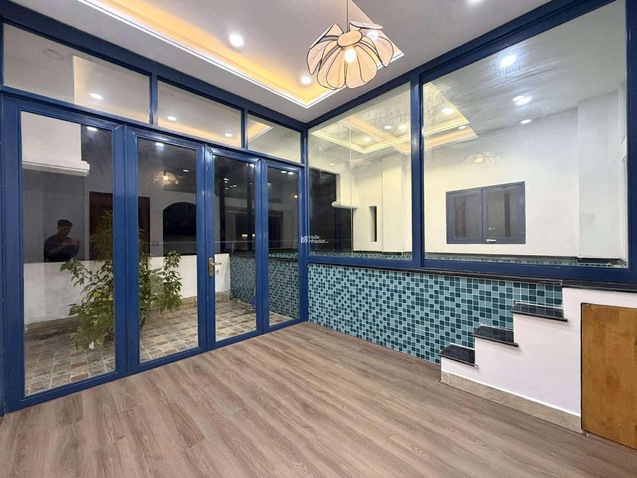 VILLA MẶT TIỀN PHÚ NHUẬN GIÁP NGUYỄN VĂN TRỖI - HẦM  4 TẦNG THANG MÁY - 18.3 TỶ