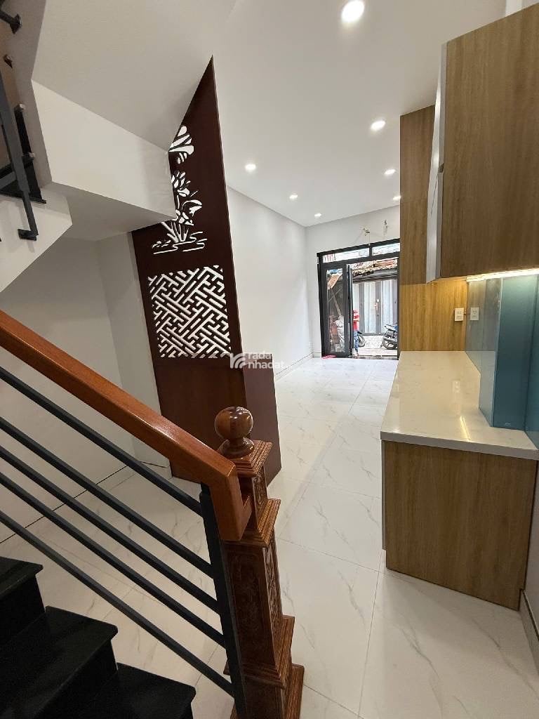 NHÀ MỚI Ở NGAY TRUNG TÂM QUẬN 5 Trân hưng đạo -Q5