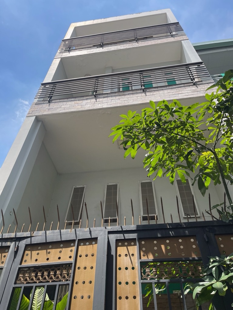 sát Bắc Hải, Thành Thái,Tô Hiến Thành,Cách Mạng Tháng 8...giáp quận 10,quận 3