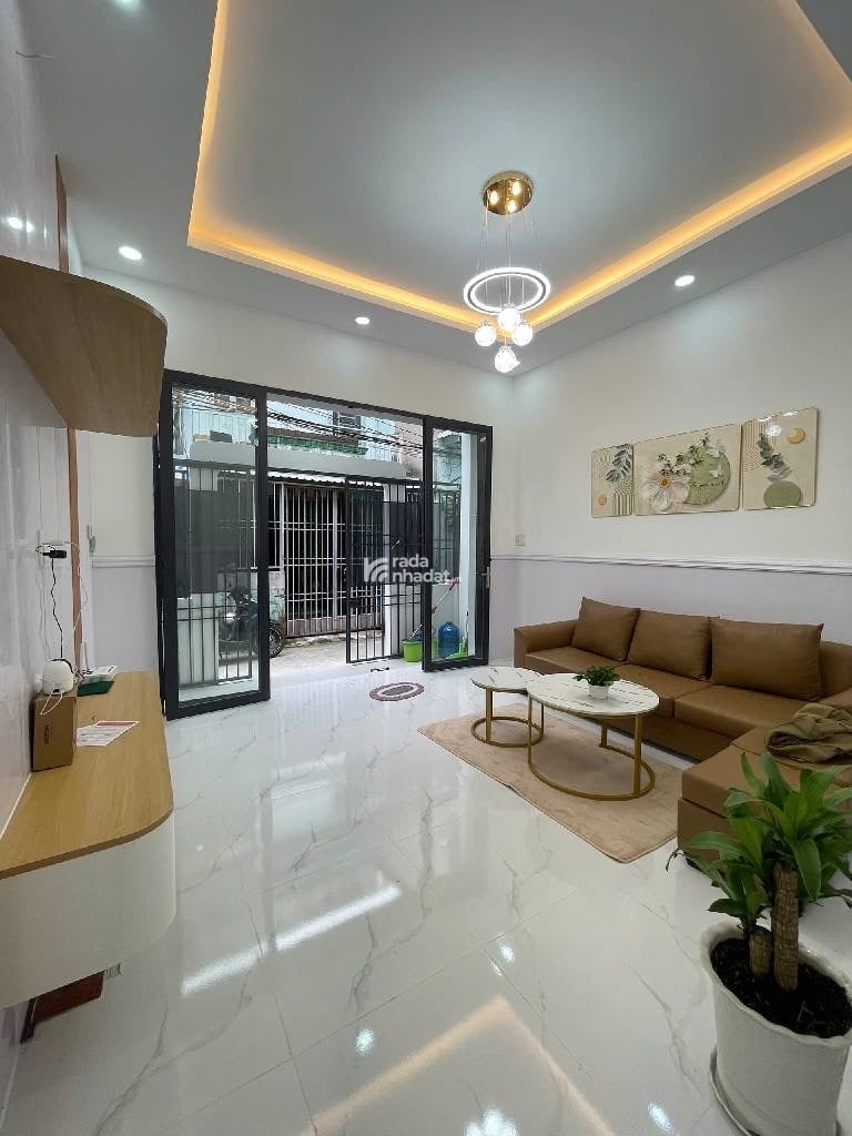Bán nhà ngay bình long lê văn qưới ngã tư 4 xã