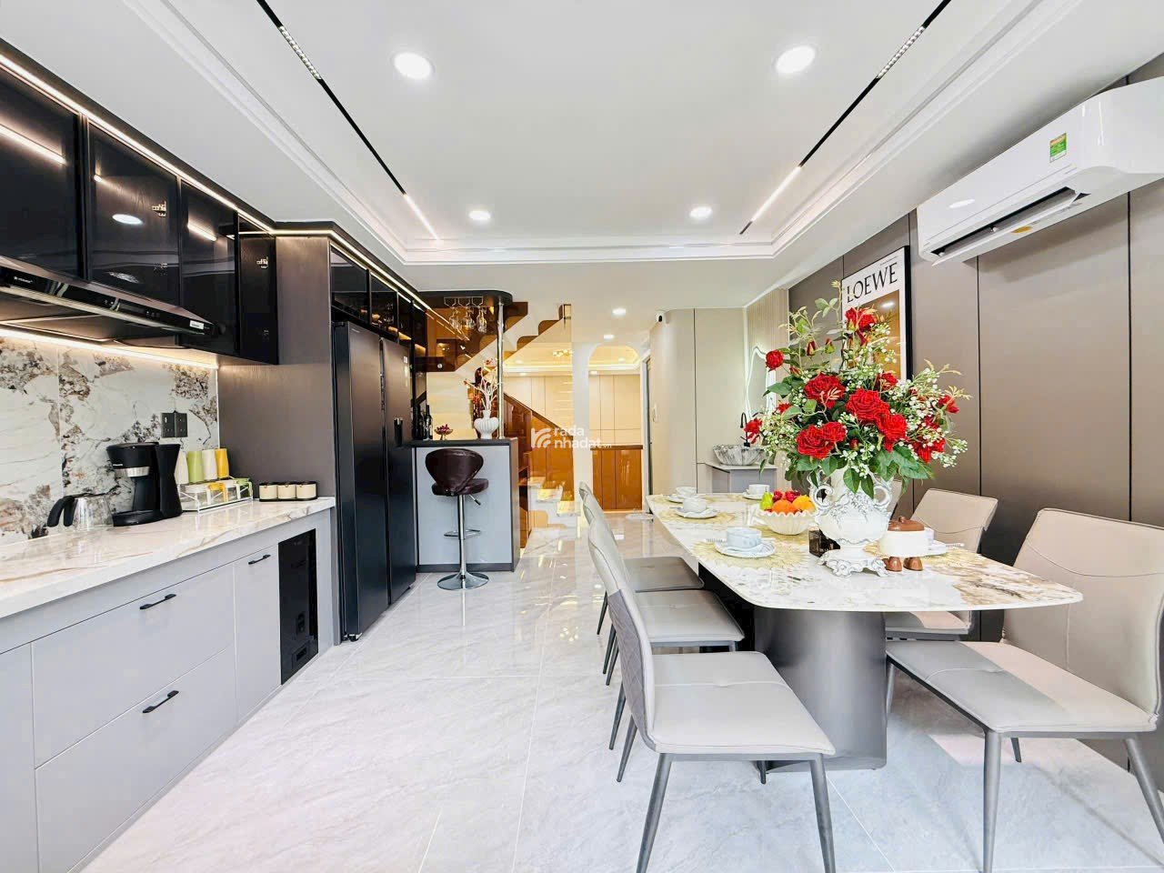 Hạ giá bán gấp nhà 37m2 đường Âu Dương Lân, P3, Q8. Xây 4 tầng, hẻm oto 5m, sổ riêng. Giá 4 tỷ 250