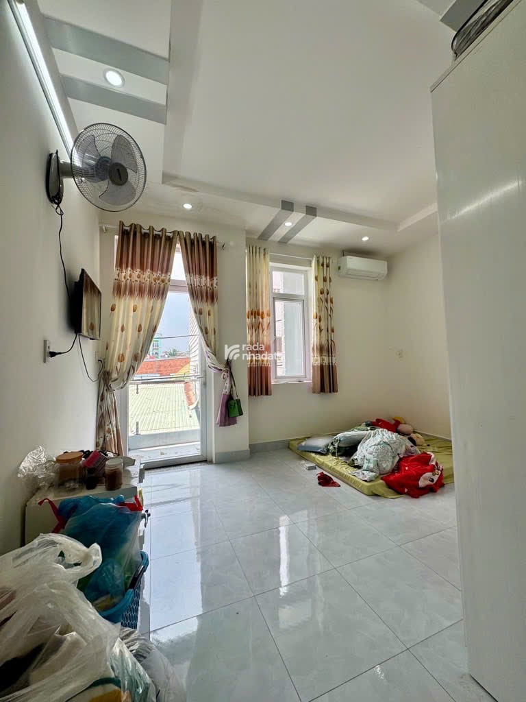 Nhà Phố  4PNgủ, 5WC  Ngay Cổng chính máy bia Heiniken Lê Văn Khương P Hiệp Thành Q 12