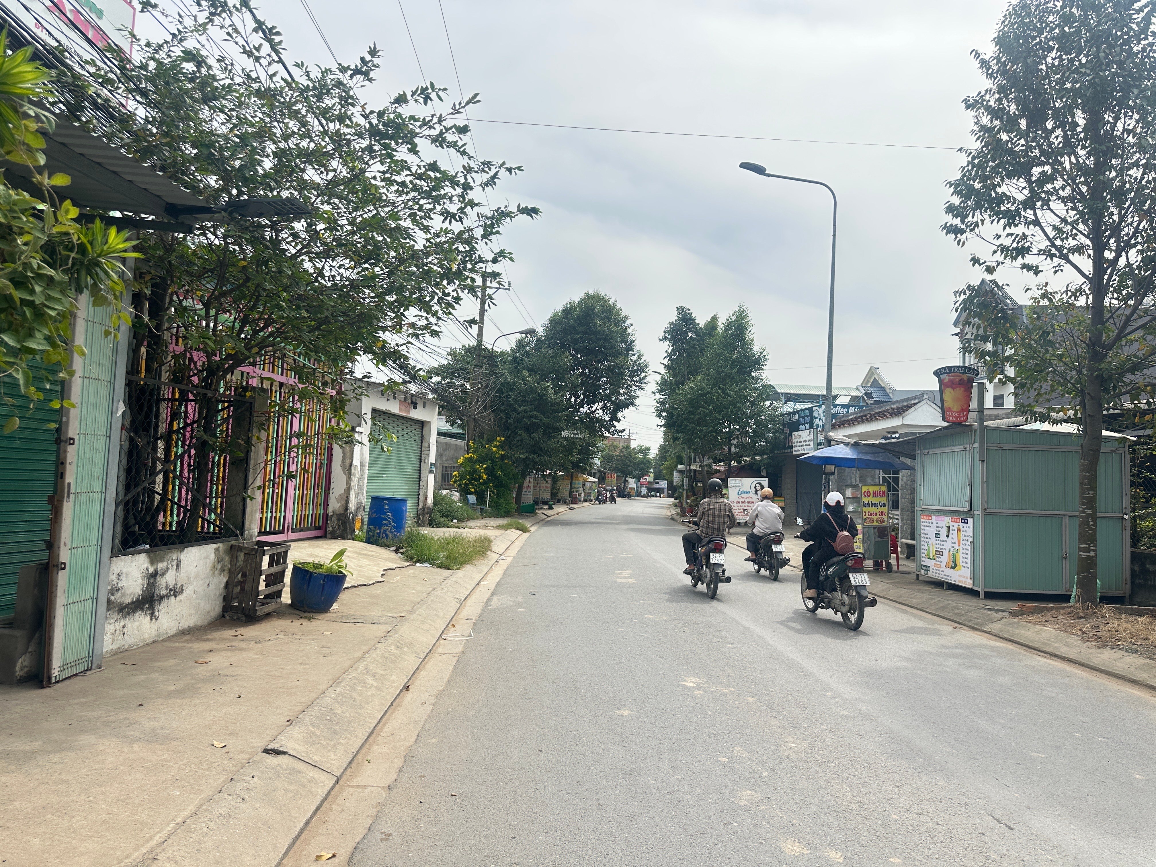 bán 500m2 đất đường bê tông hoàn thành xã mỹ hạnh xây nhà vườn cực đẹp