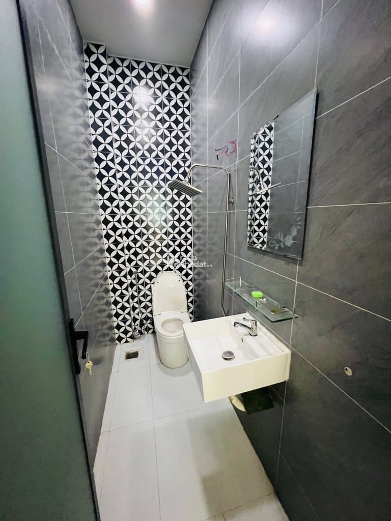 BÁN NHÀ HẺM 30 LÂM VĂN BỀN, P. TÂN KIỂNG, QUẬN 7, 50M2, FULL NỘI THẤT