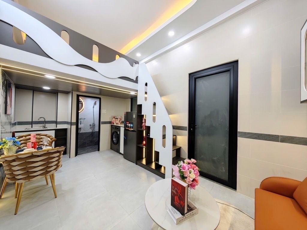 CĂN HỘ DỊCH VỤ CAO CẤP FULL NỘI THẤT - 12PN - NGAY NGUYỄN VĂN TRỖI - DOANH THU 90Tr THÁNG.