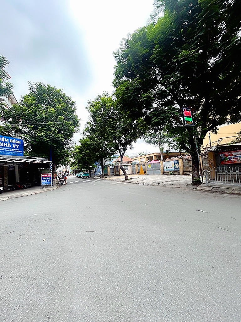 Bán nhà gần khu công nghiệp tân bình bình hưng hoà
