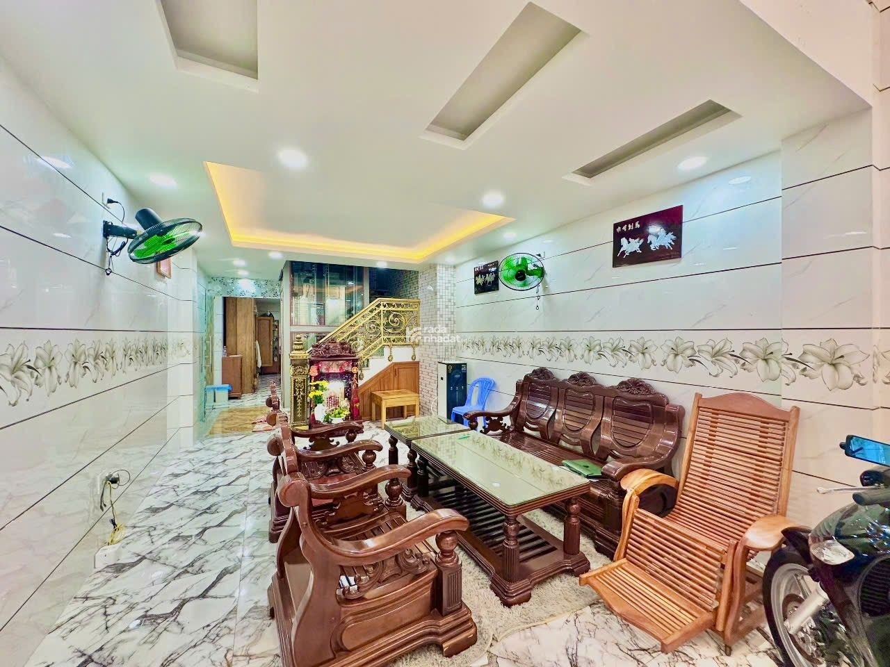 Mặt tiền Lê Lư, 80m2, 6 tầng thang máy, 12PN, chỉ 15.45 tỷ, dòng tiền 500tr/năm