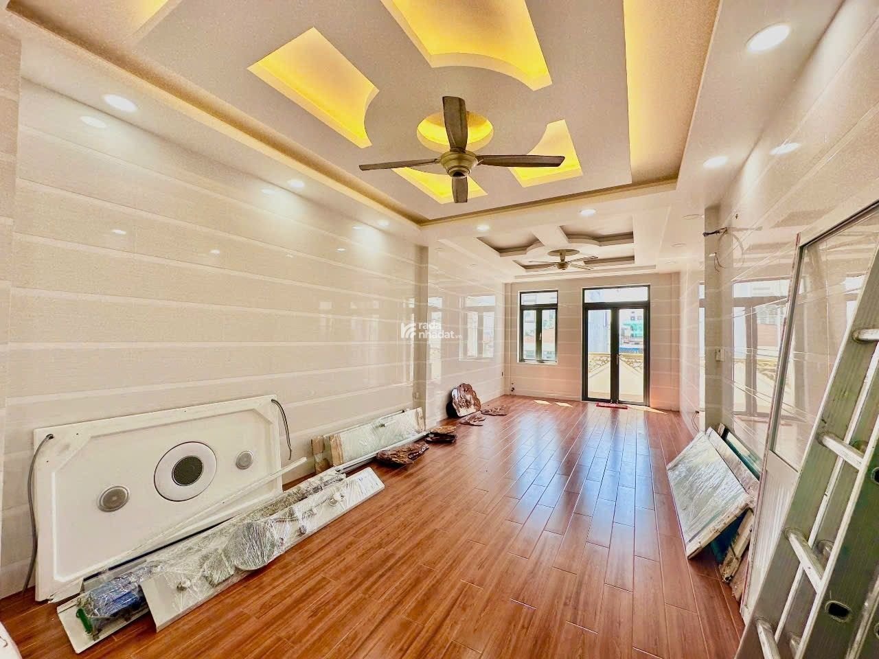 Mặt tiền Lê Lư, 80m2, 6 tầng thang máy, 12PN, chỉ 15.45 tỷ, dòng tiền 500tr/năm