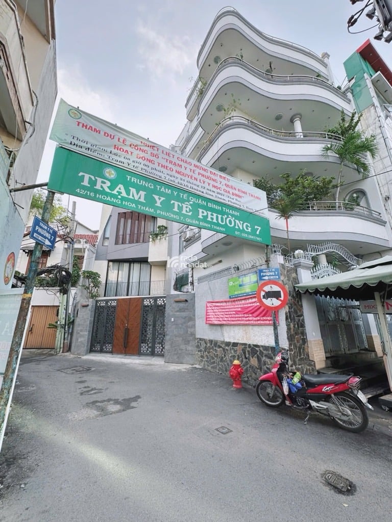 HẺM XE HƠI SÁT VÁCH. HOÀNG HOA THÁM, BÌNH THẠNH, 3 TẦNG Ở NGAY. GIẢM 550TR CHỈ CÒN 3.6T TL 