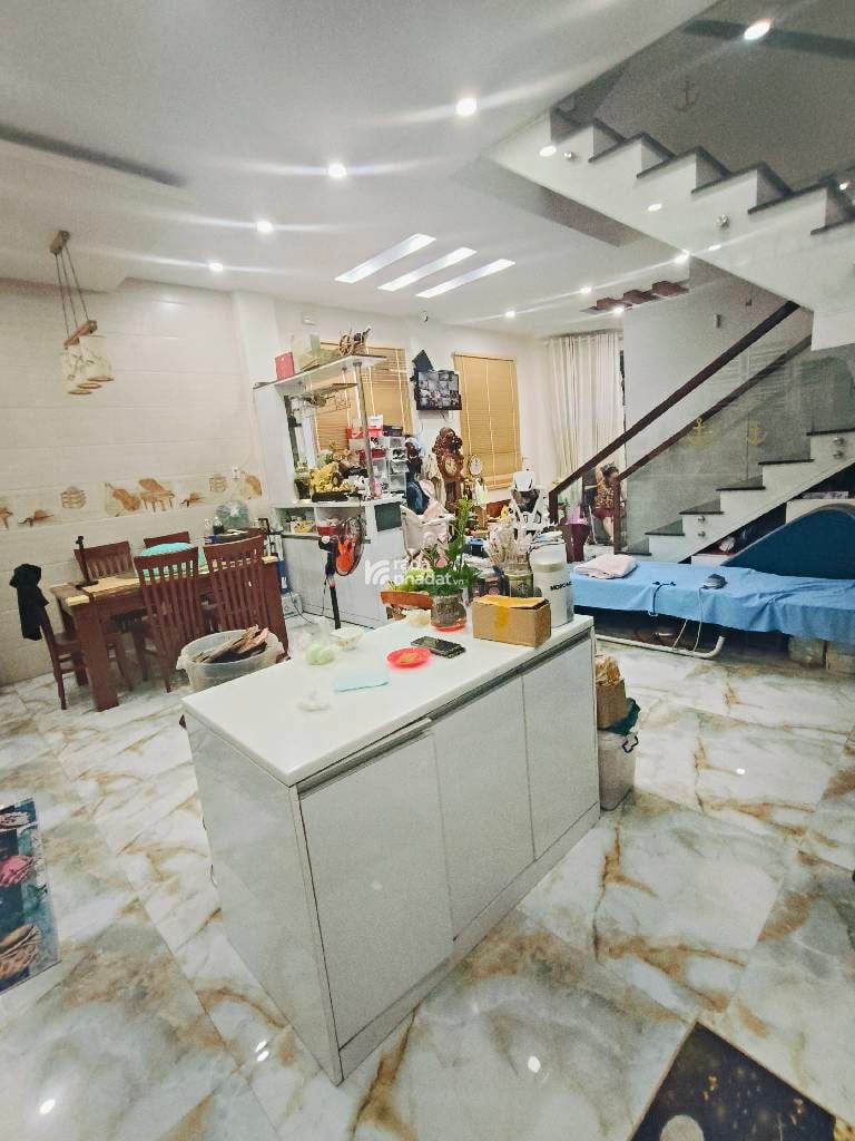 QUẬN 8 - BIỆT THỰ 4 TẦNG - LÔ GÓC 2 ĐƯỜNG SỐ 7 KDC BÌNH ĐIỀN-DT: 9*17M- 12 TỶ 9