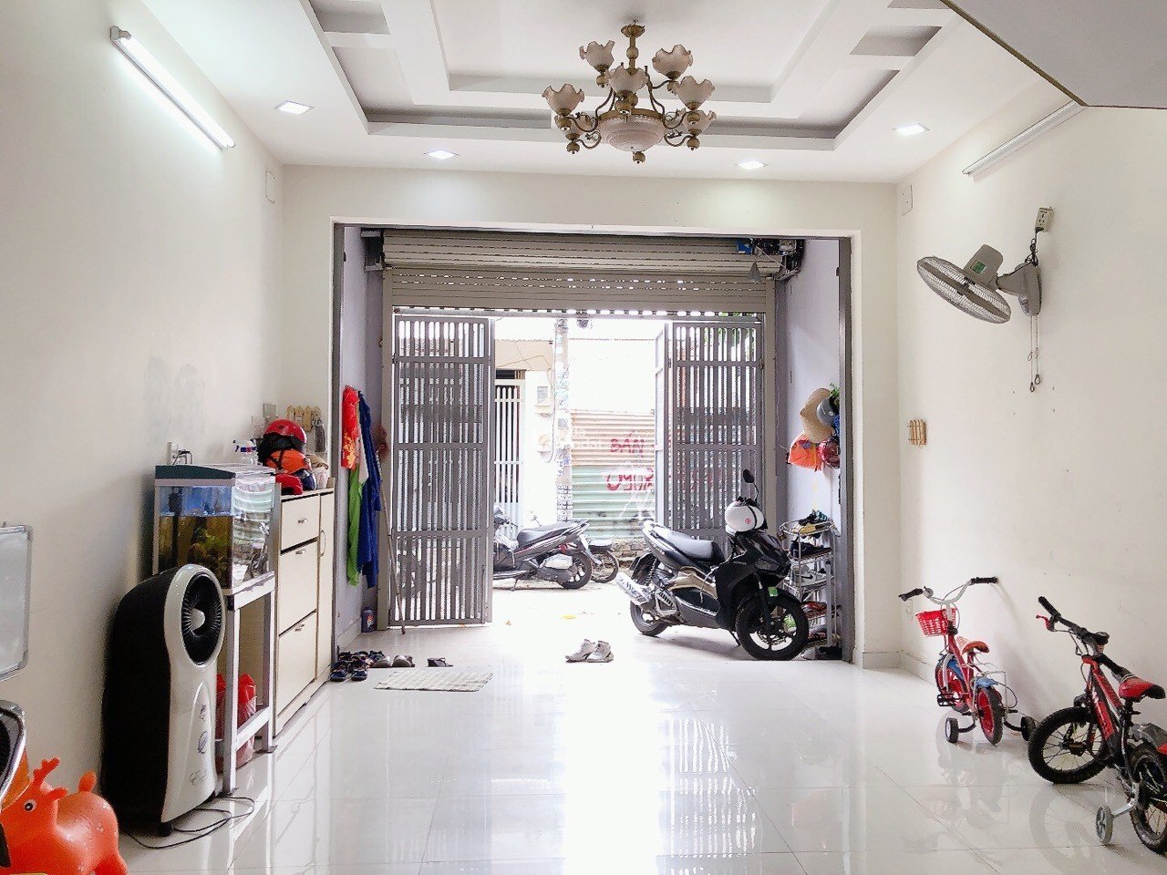 NHÀ ĐẸP BÁN GẤP 4 Lầu, HẼM Ô TÔ, Đường TRẦN VĂN ƠN, P.TÂN SƠN NHÌ,Tân Phú,Chỉ 6,9 Tỷ TL.