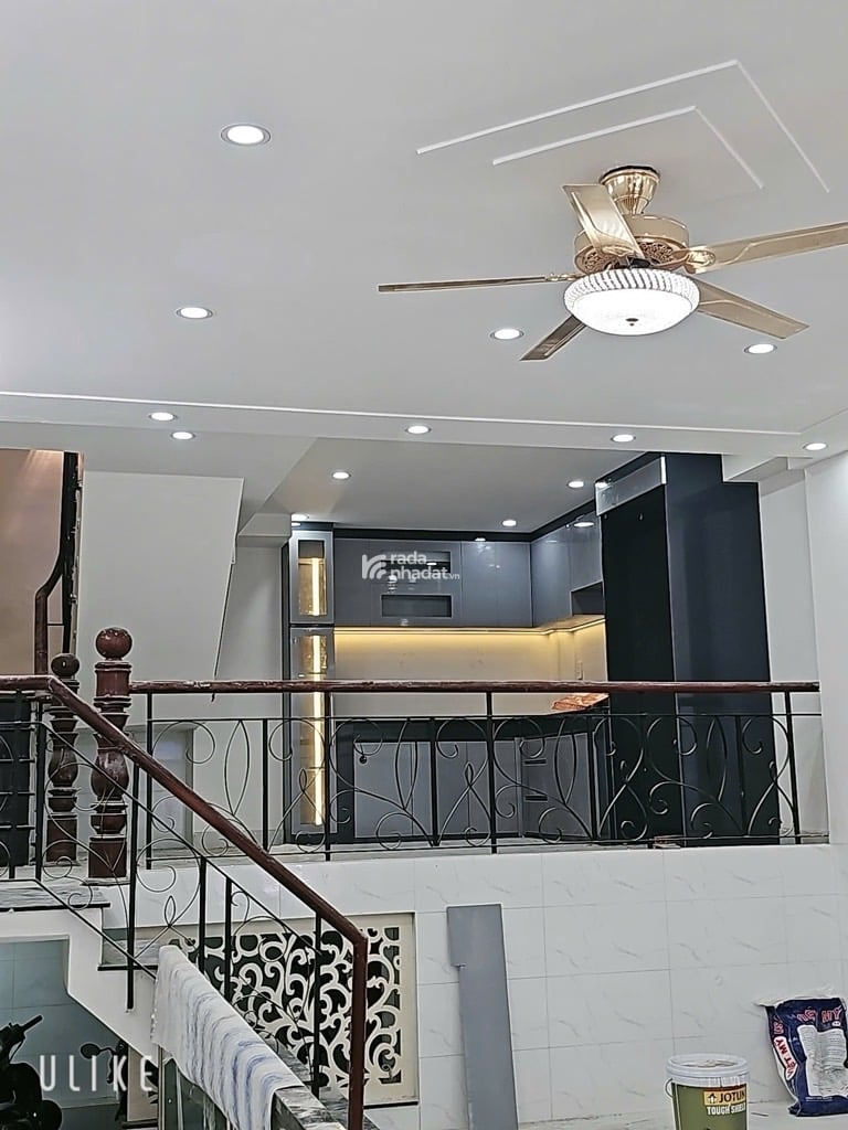 GIÁP TÊN LỬA - NGAY CHIẾN LƯỢC - VỊ TRÍ ĐẸP - HẺM 7M XE HƠI THOẢI MÁI - NHÀ ĐÚC 4 TẦNG KIÊN CỐ