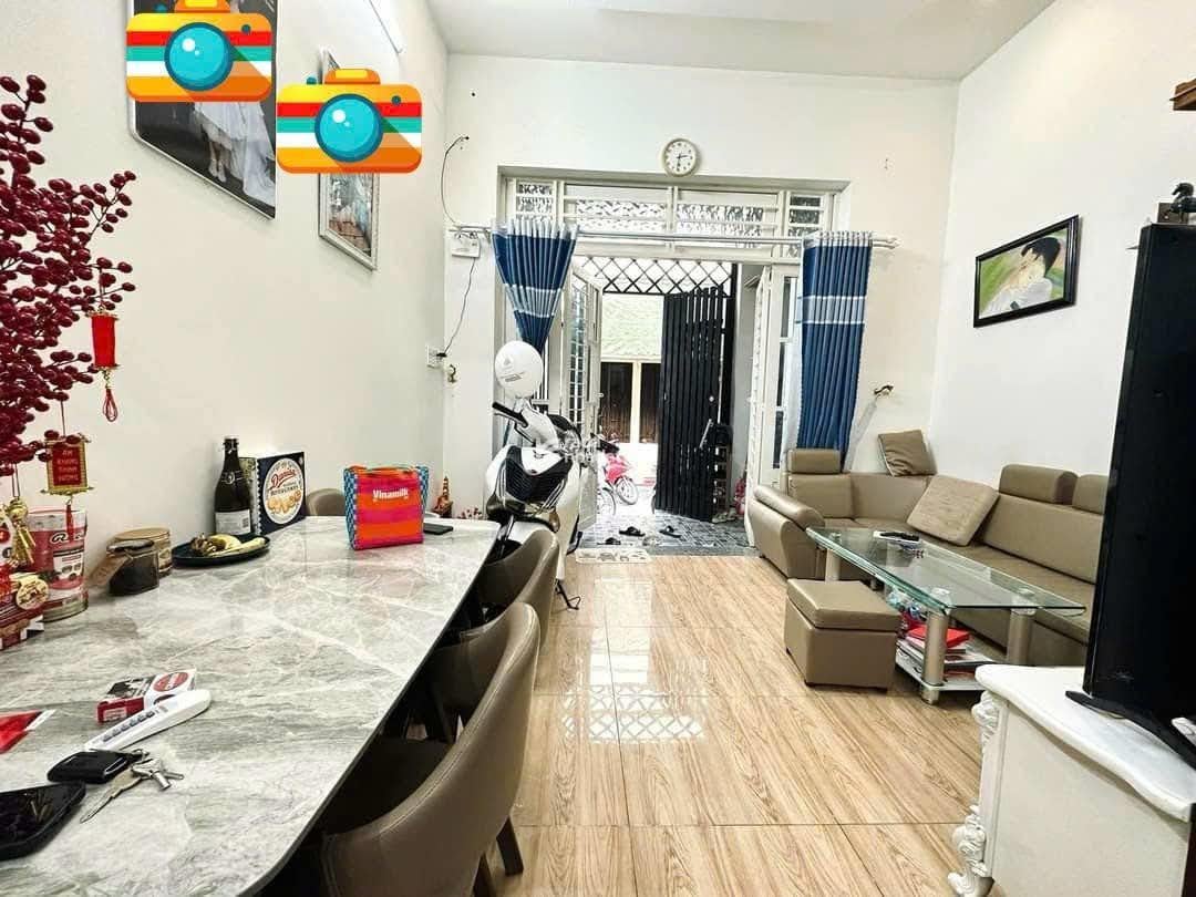 Bán nhà Gò Vấp, gần hẻm xe hơi Dương Quảng Hàm, gần Emart, 50.M, chỉ 4.6 tỷ TL