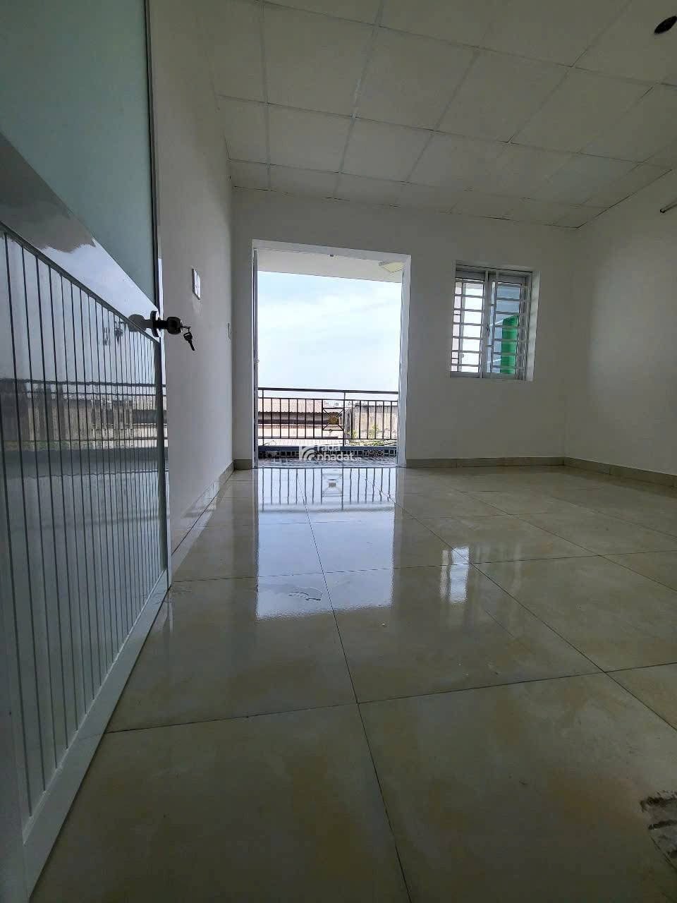 Cần vốn bán nhà Đường Bùi Đình Tuý Bình Thạnh 40m2 ShR Lh Vân