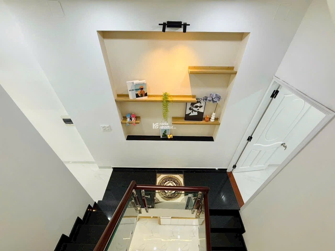 Nhanh tay gọi ngay Nhà Phạm Văn Hai Tân Bình Giá 3 tỷ 250 48,9 m2 1T2L sổ riêng