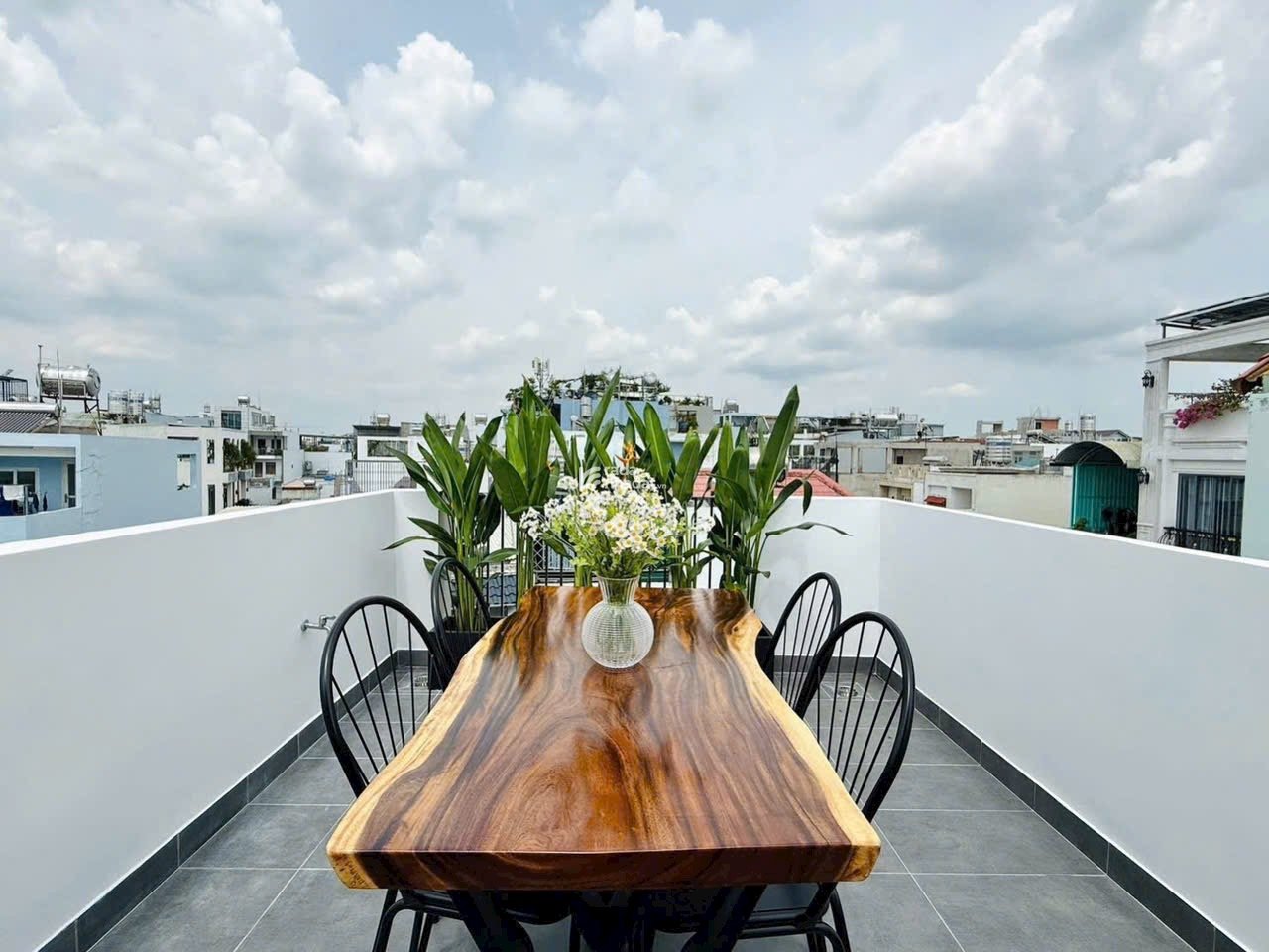 Nhanh tay gọi ngay Nhà Phạm Văn Hai Tân Bình Giá 3 tỷ 250 48,9 m2 1T2L sổ riêng