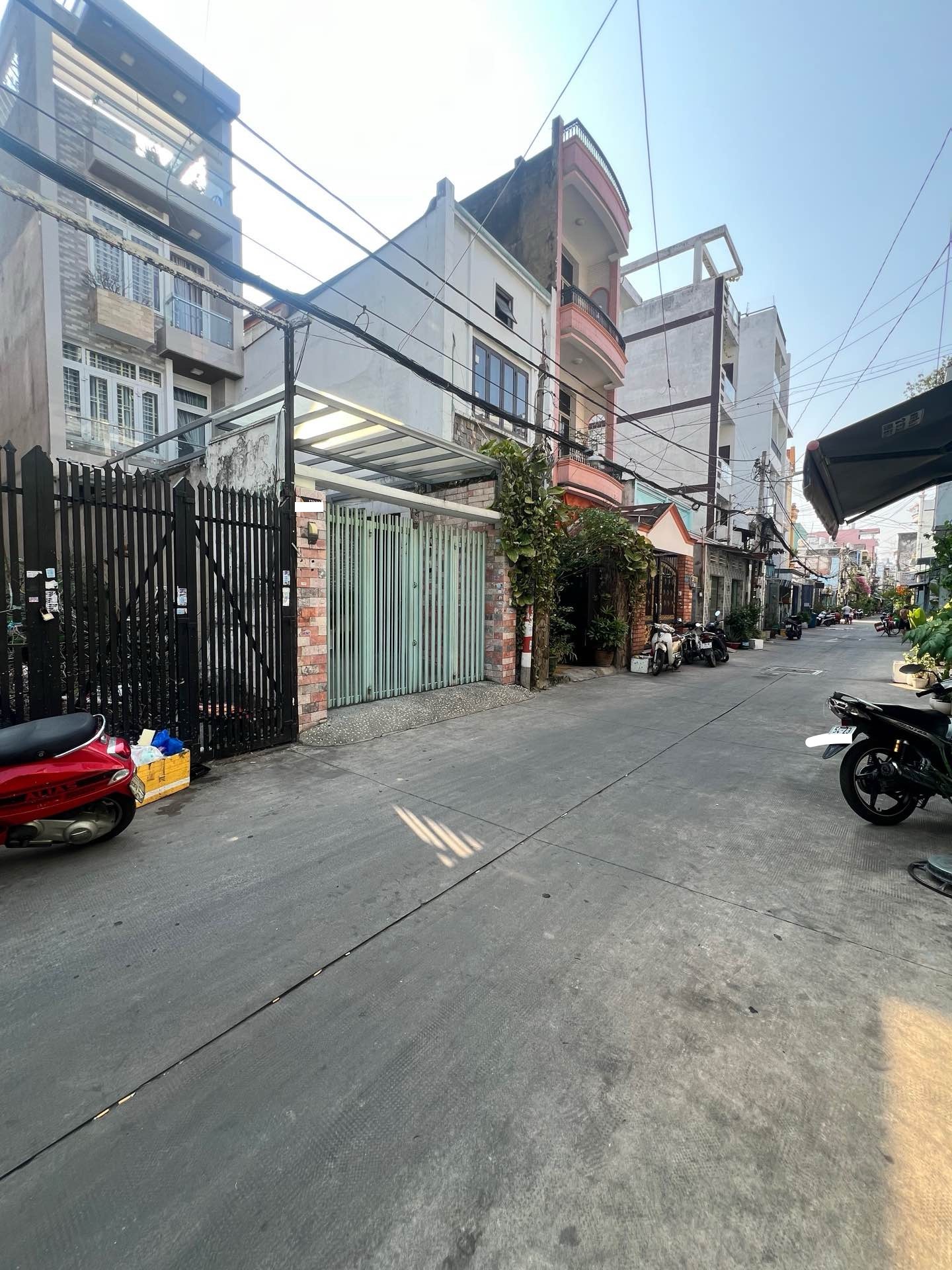 Đất Hẻm 8m Khuông Việt, 120m2, ngang 4.1m, nở hậu 4.5m, tiện xây mới, Chỉ 11.3 tỷ
